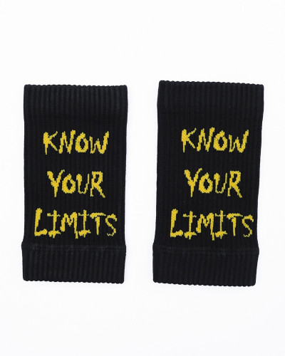 Muñequera Deportivas Largas (Negra) | Las muñequeras deportivas de alto rendimiento están fabricadas con una mezcla de 92% po...